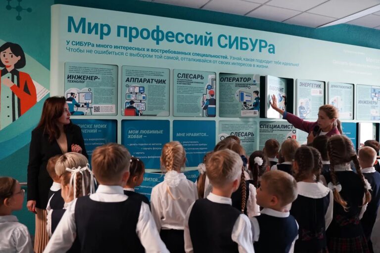 Открытие бренд-зоны СИБУР